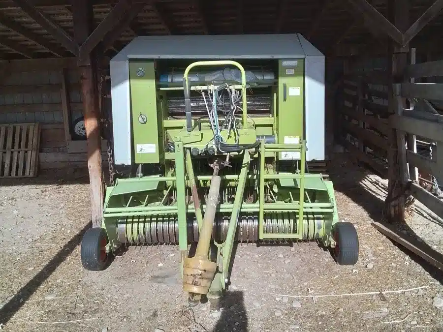 Gallery image 1 for Used CLAAS ROLLANT 250RC Round Baler