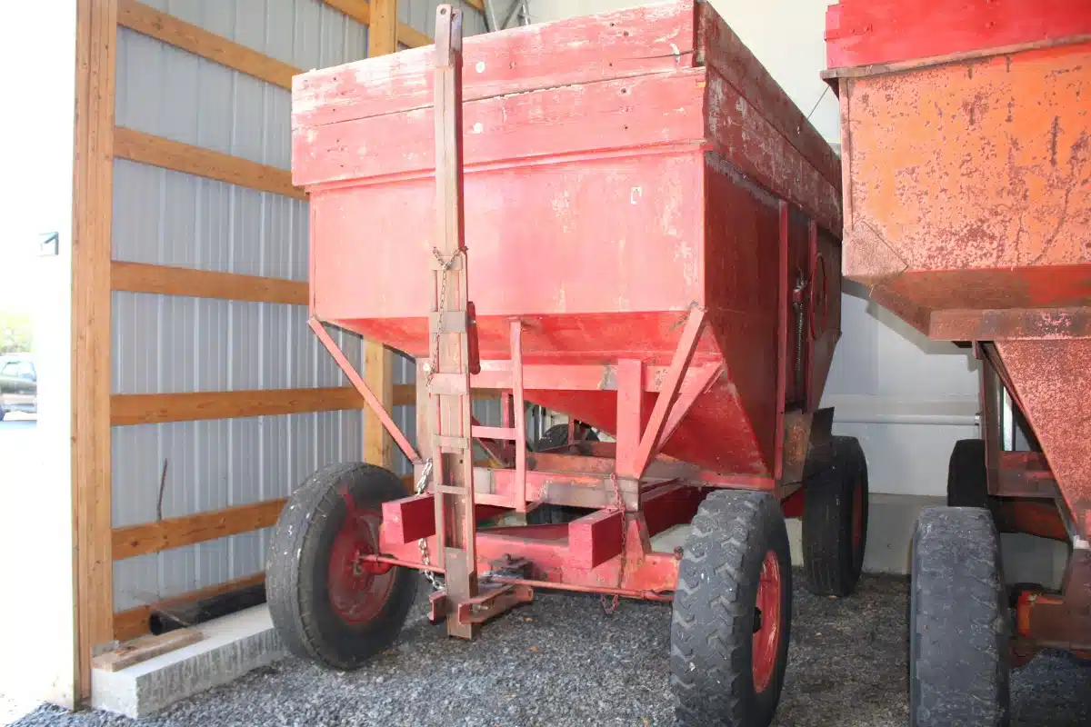 Gallery image 1 for Used Bruns Manufacturing 250 Gravity Box