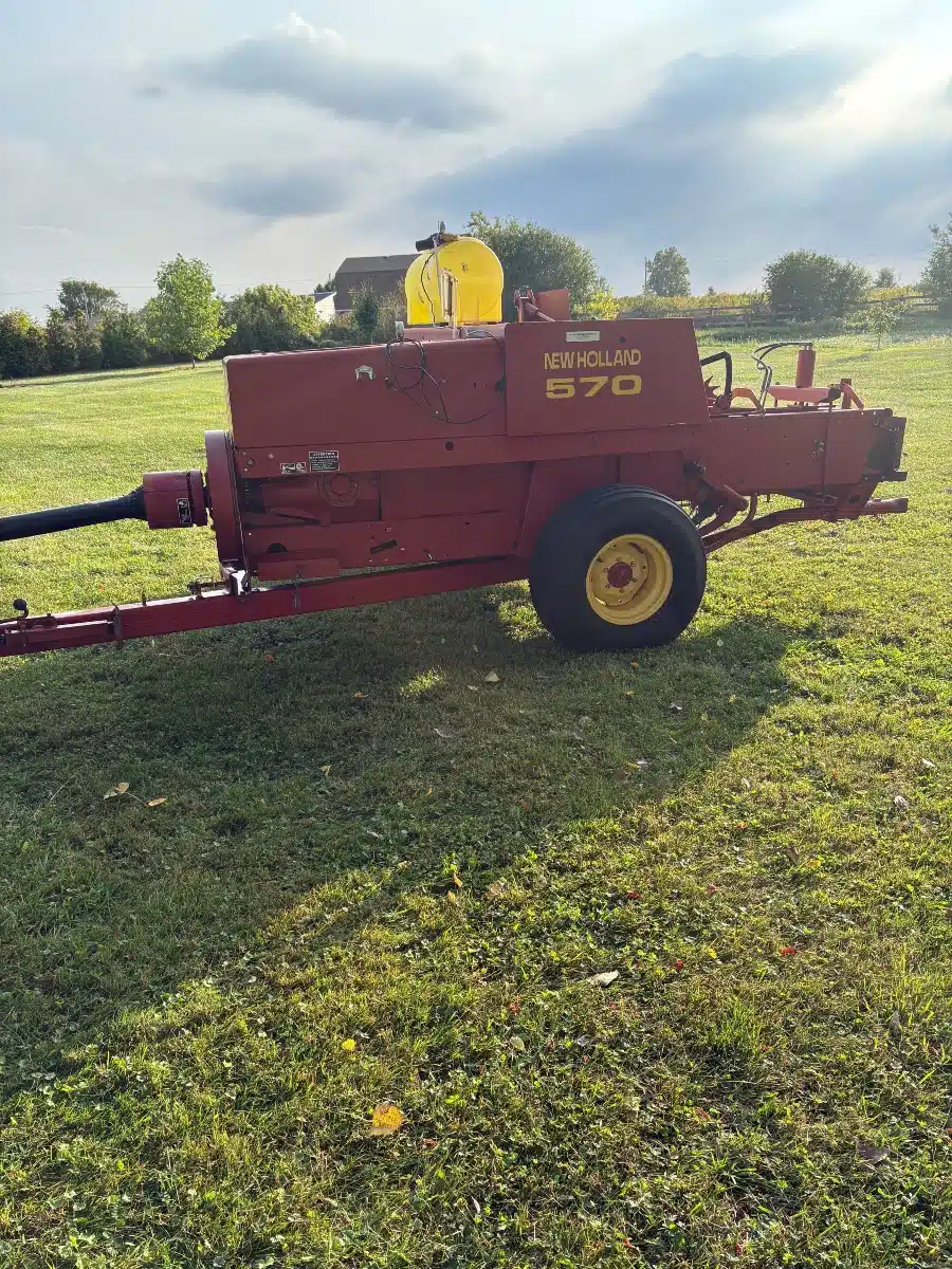 Used New Holland 570 Square Baler - Small