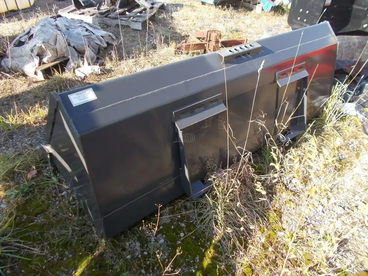 Gallery image 2 for New Holland 84 INCH Bucket