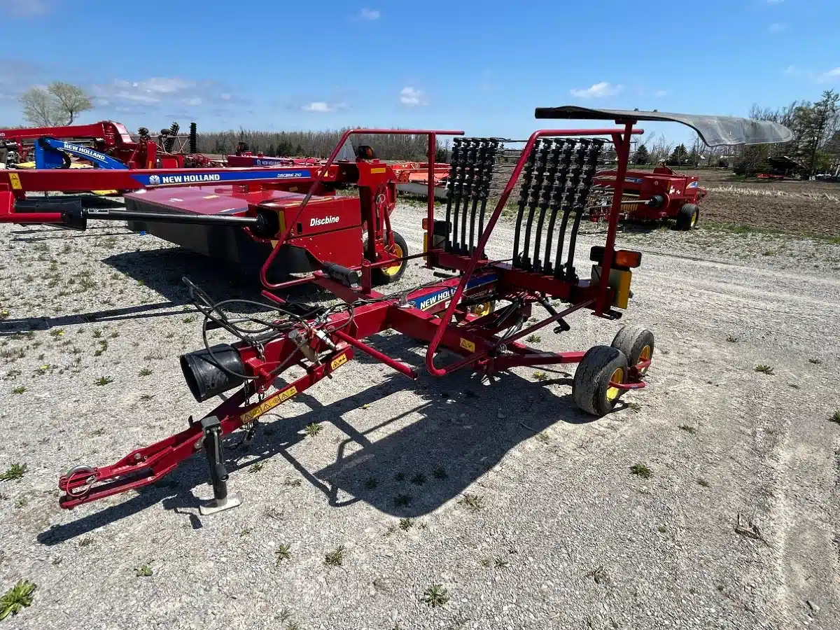 Gallery image 1 for Used 2016 New Holland PROROTOR 3114 Rake