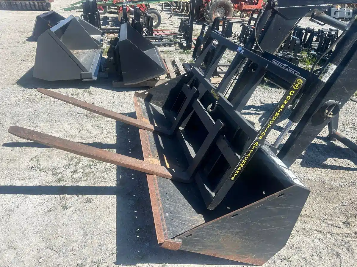 Gallery image 2 for Used 2012 Bush Hog 2846QT Front End Loader