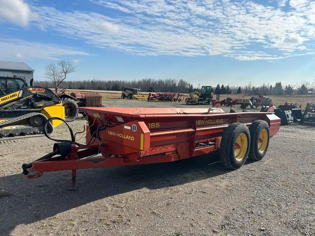 Gallery image 2 for 2005 New Holland 185 Manure Spreader