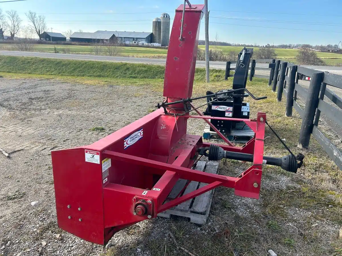 Gallery image 2 for Used Agro Trend 96 INCH Snow Blower