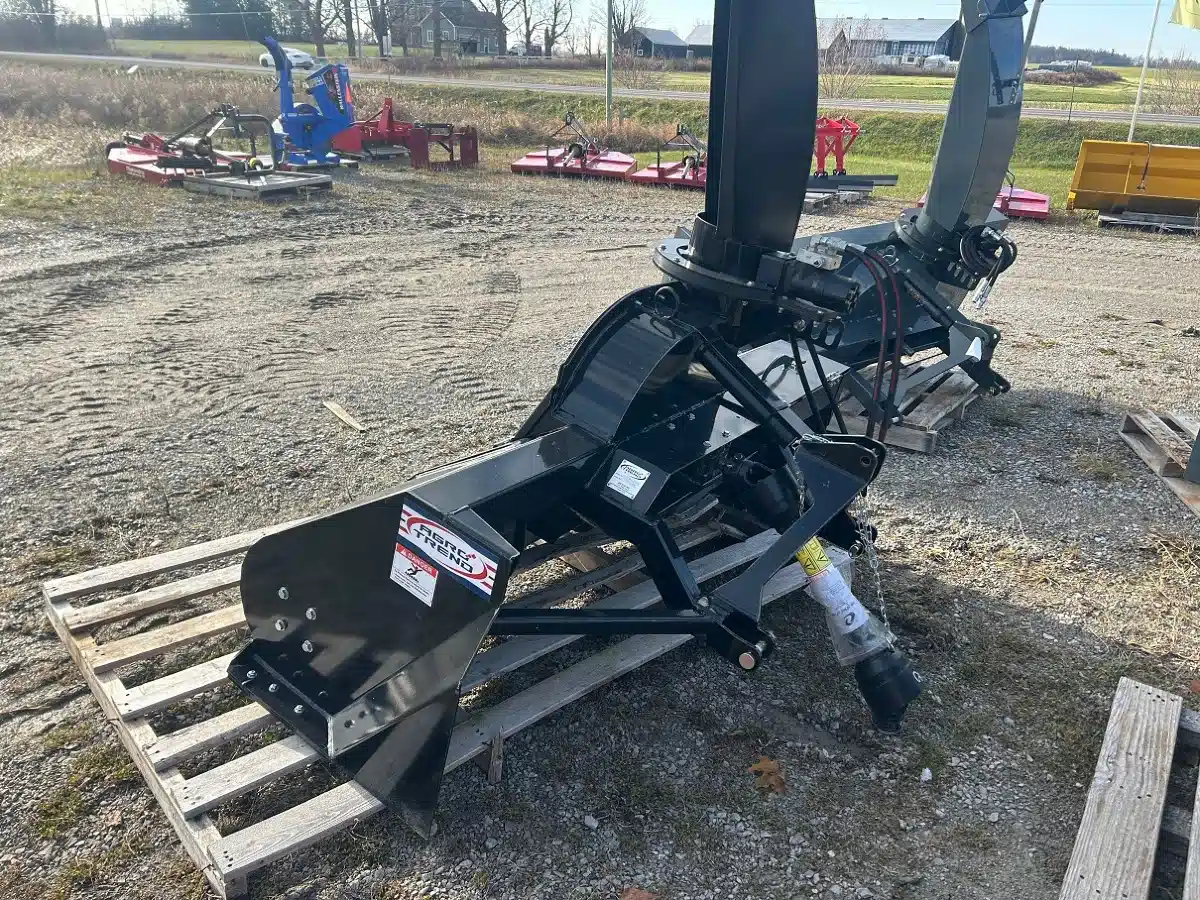 Gallery image 2 for New 2024 Agro Trend 7274 Snow Blower