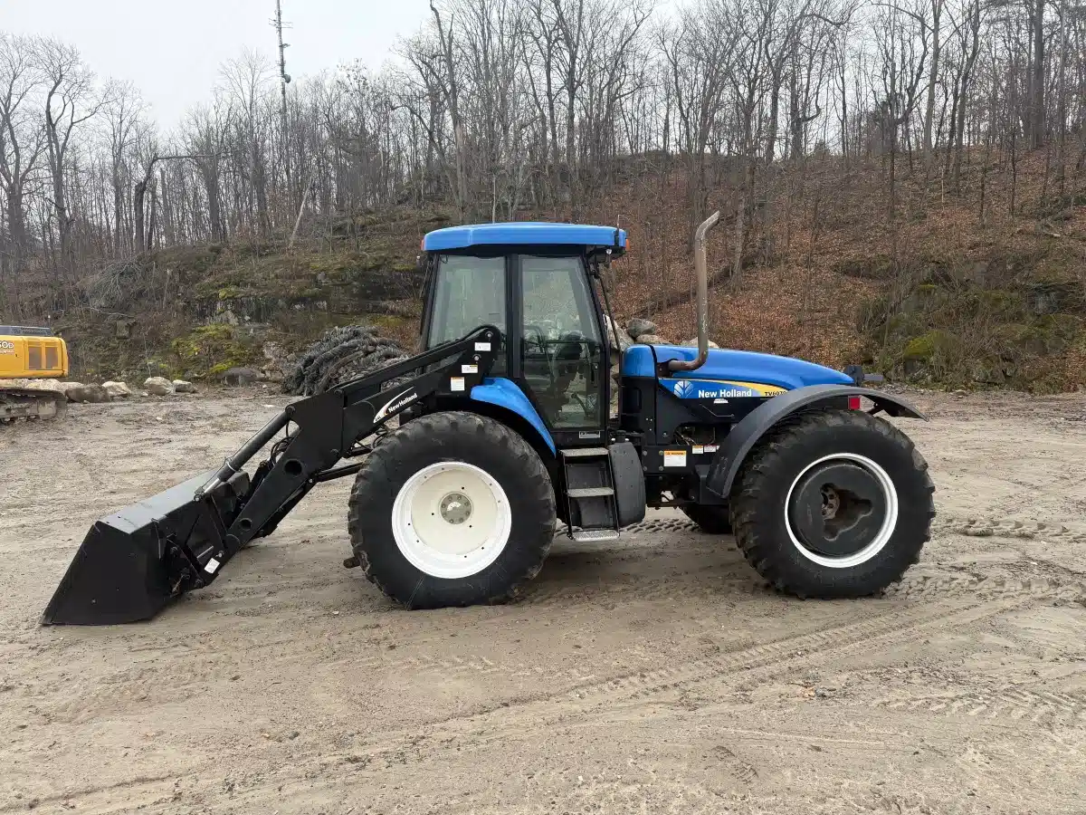 Gallery image 2 for 2009 New Holland TV6070 Tractor