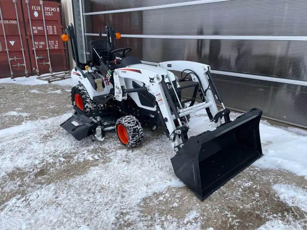 Gallery image 1 for New 2021 Bobcat CT1025 Tractor Loader