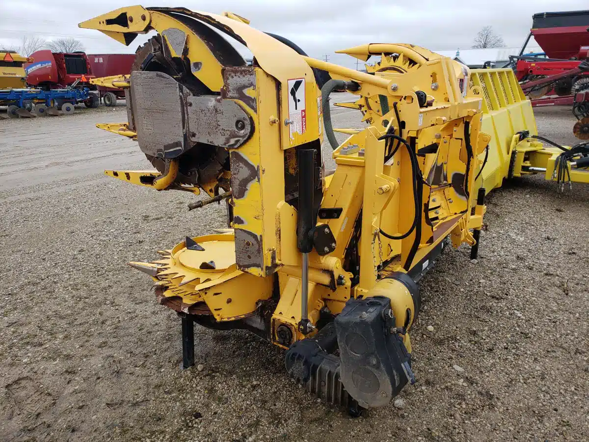 Gallery image 2 for Used 2016 New Holland NH450S Header - Row Crop