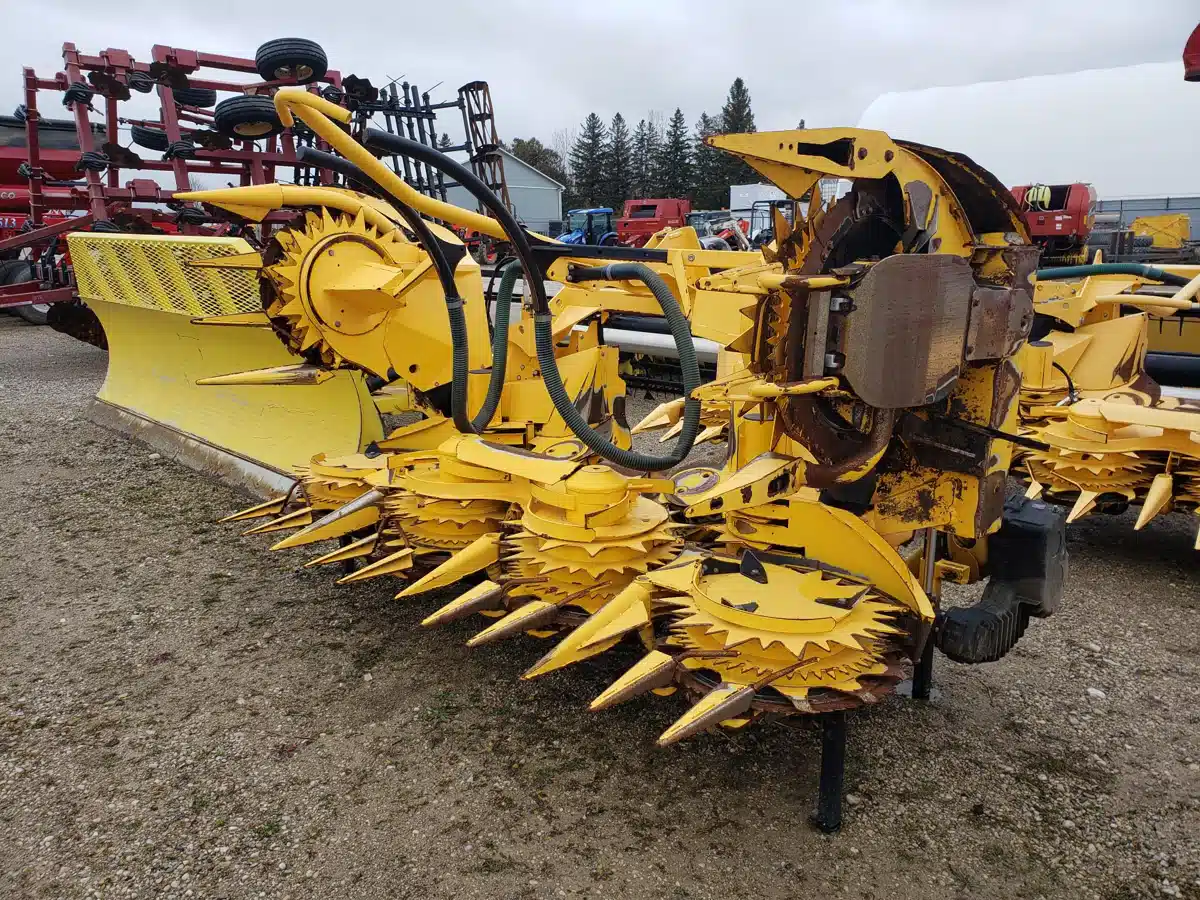 Gallery image 1 for Used 2016 New Holland NH450S Header - Row Crop