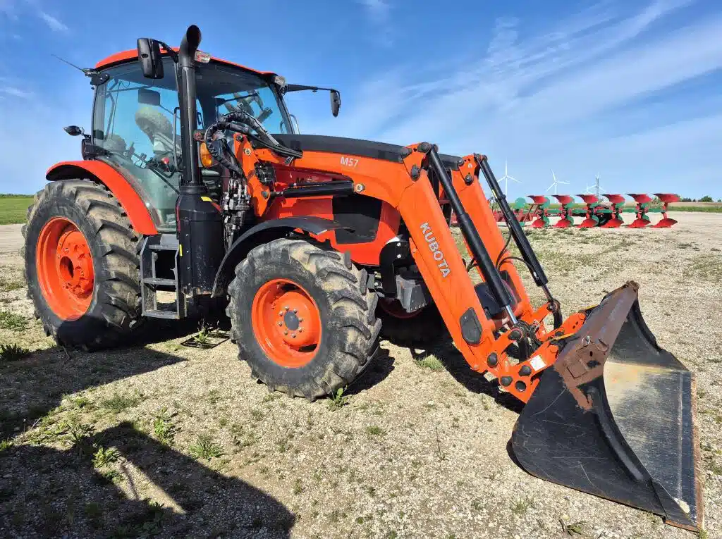 Gallery image 1 for Used 2019 Kubota M6-141DTCC Tractor Loader