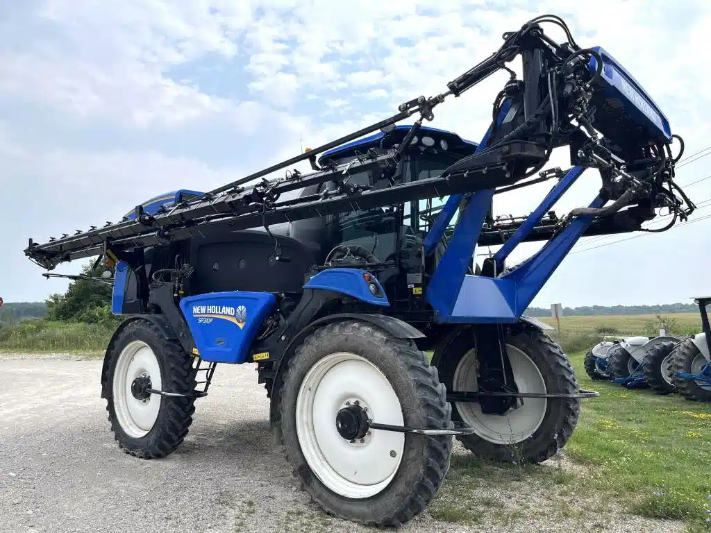 Gallery image 2 for 2018 New Holland SP.310F Sprayer - Self Propelled