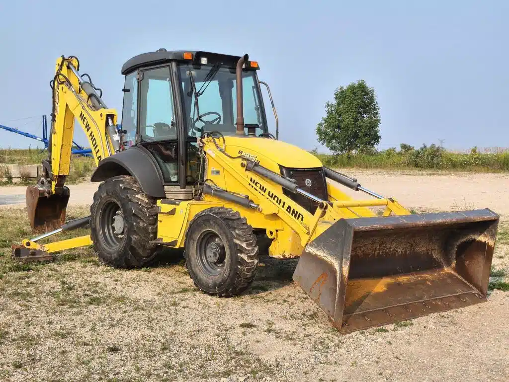 Gallery image 1 for Used 2018 New Holland B95B