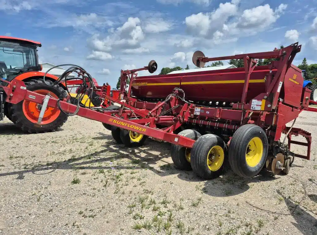 Gallery image 1 for Used Sunflower 9412 Drill