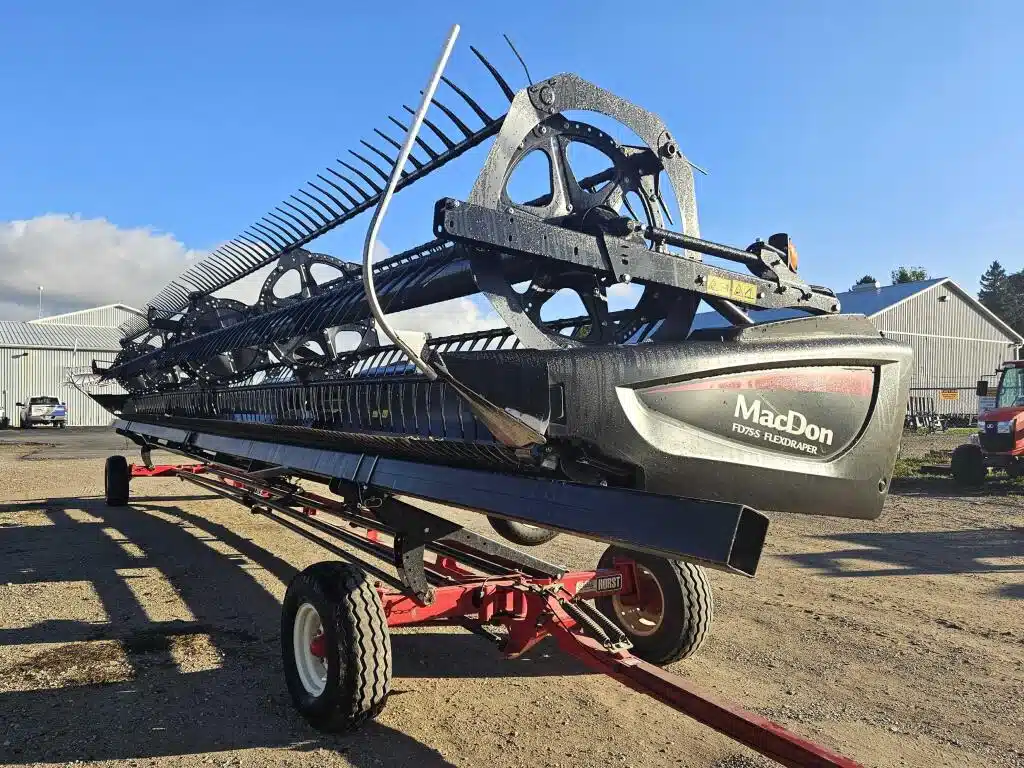 Gallery image 2 for 2017 MacDon FD75 Header - Flex Draper