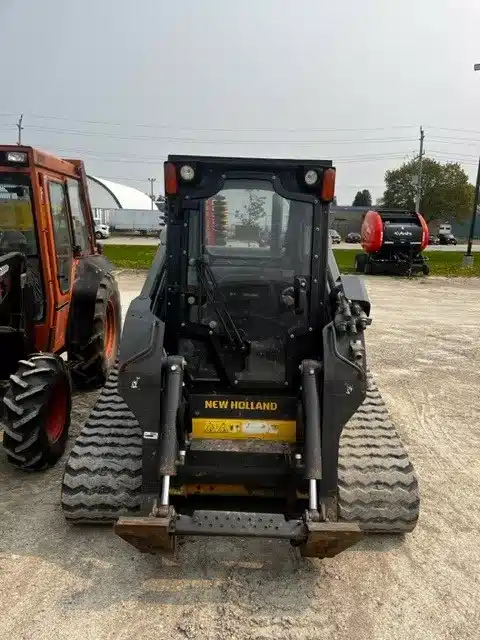 Gallery image 2 for Used New Holland C238 Track Loader