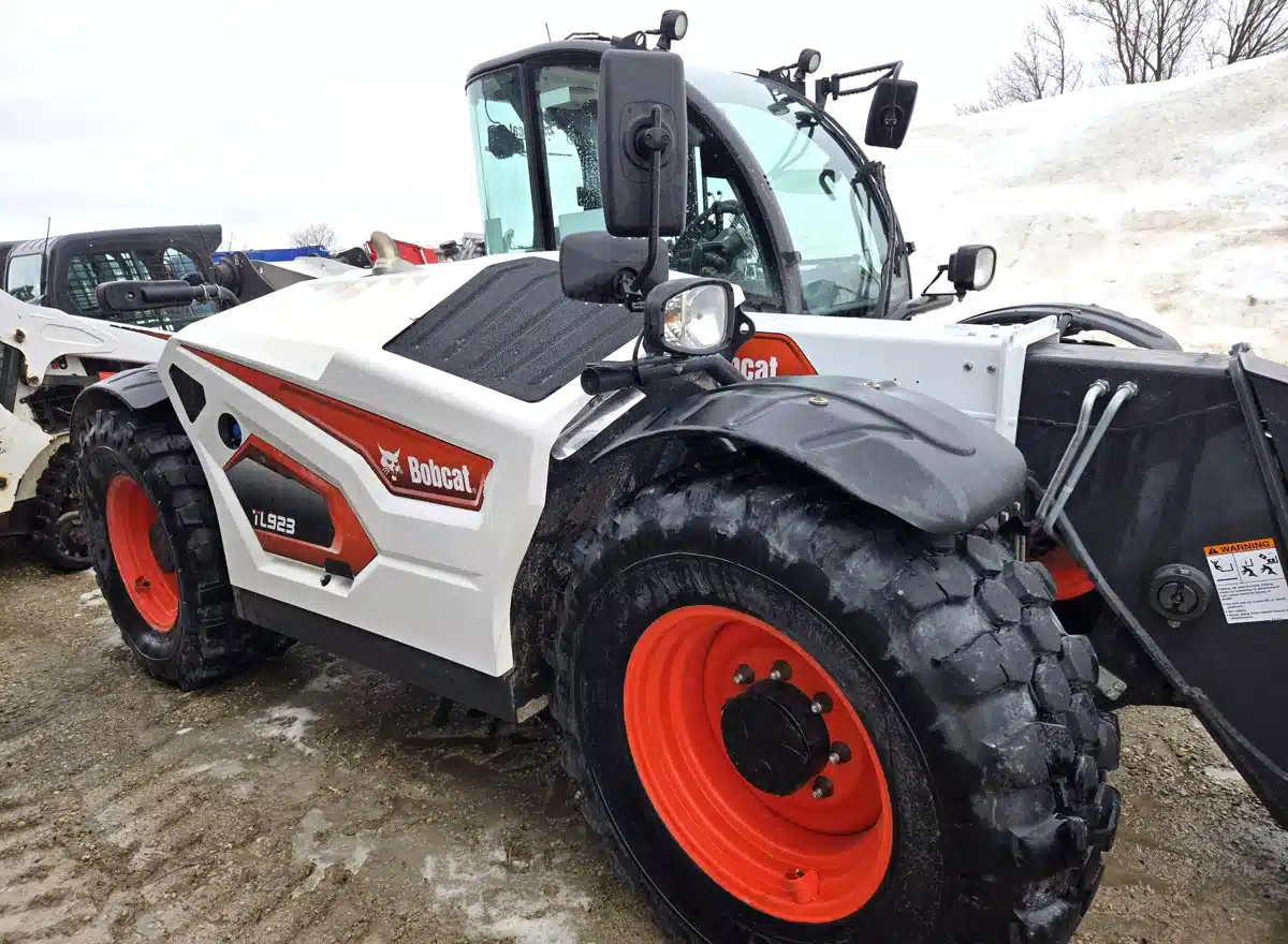 Gallery image 1 for Used 2023 Bobcat TL923 TeleHandler