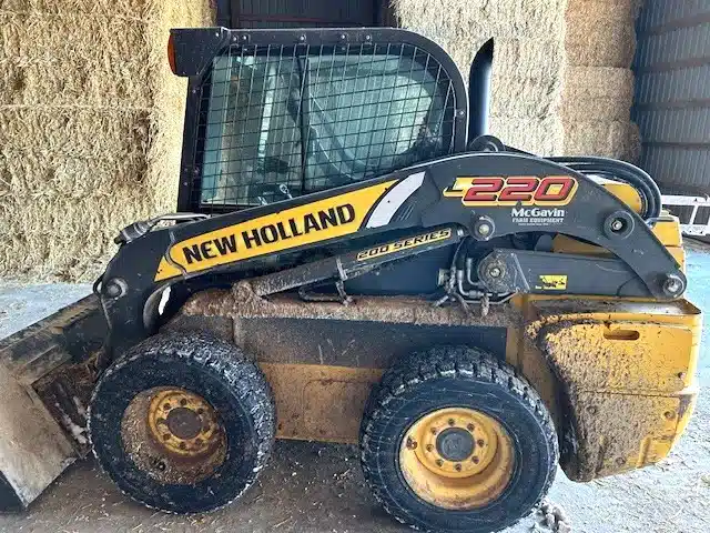 Gallery image 2 for Used 2017 New Holland L220 Skid Steer