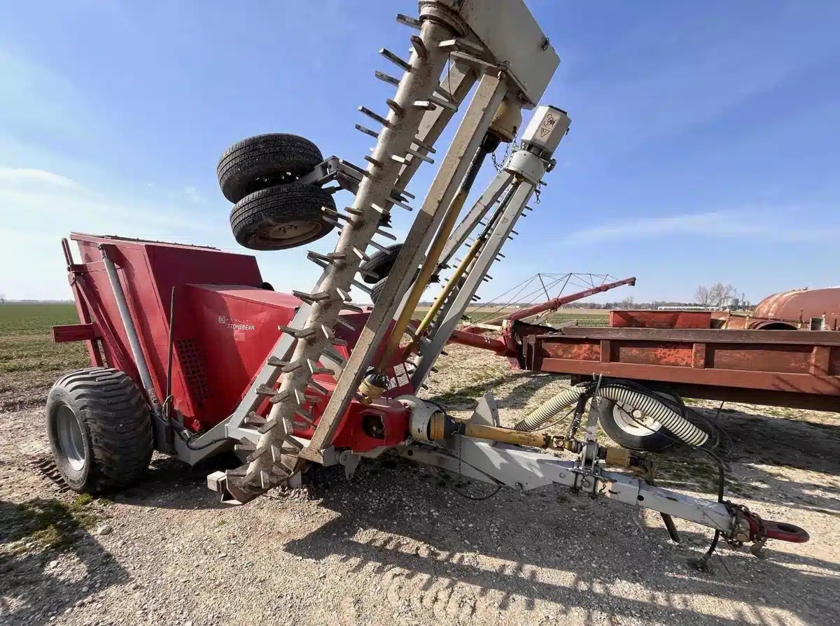 Gallery image 2 for Used 2012 Kongskilde STONEBEAR SB5200 Rock Picker