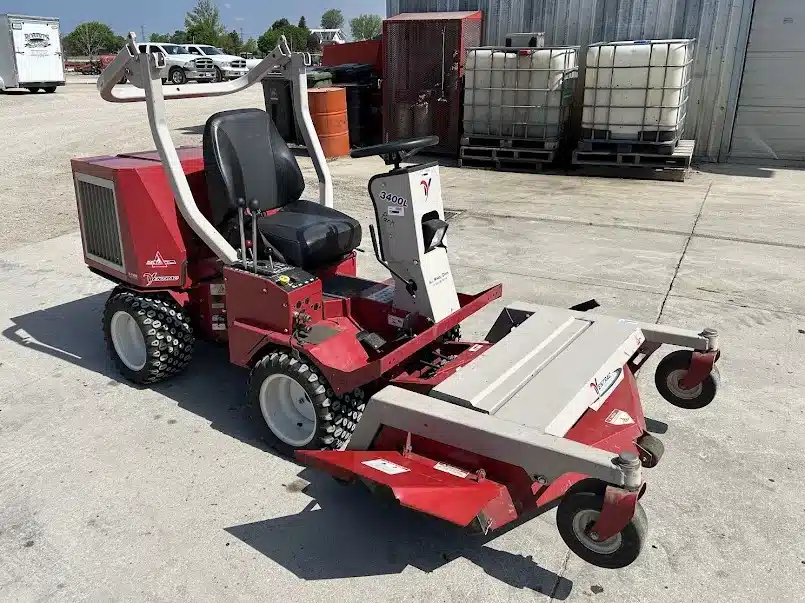 Gallery image 2 for Used Ventrac 3400L Mower - Front Deck