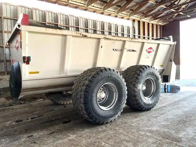 Gallery image 2 for Used 2021 Kuhn Knight SLC141 Manure Spreader