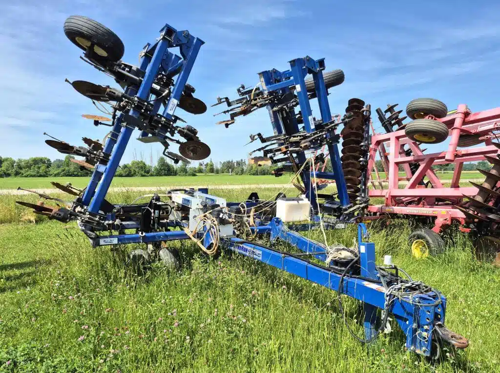 Gallery image 1 for Used 2013 Blu-Jet LandRunner 1730 Disc