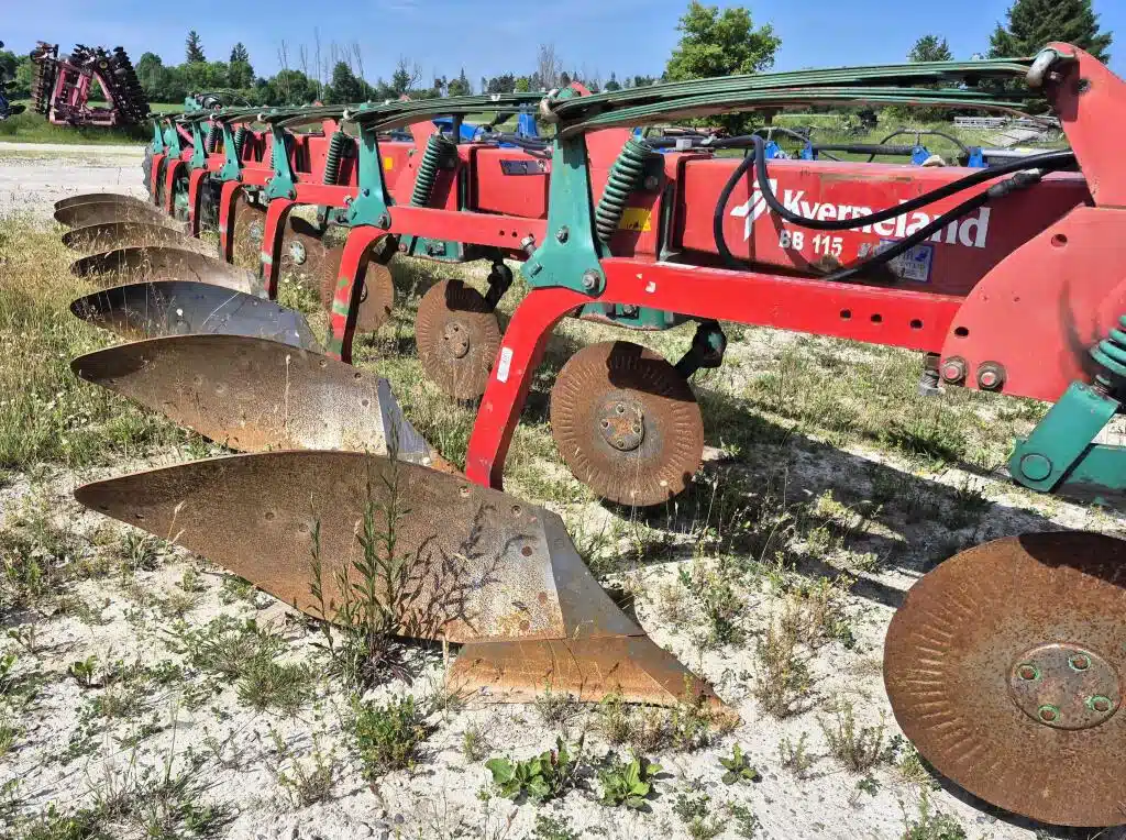 Gallery image 1 for Used 2005 Kverneland BB115 Plow