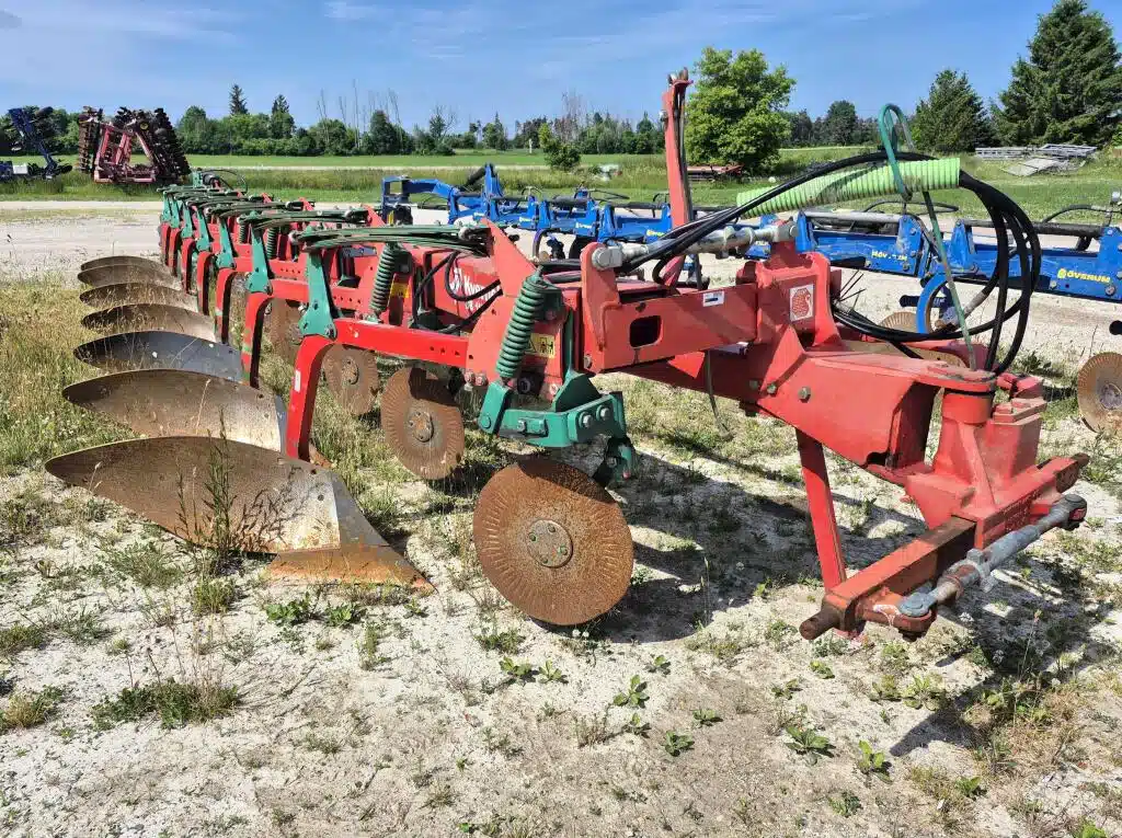 Gallery image 2 for Used 2005 Kverneland BB115 Plow