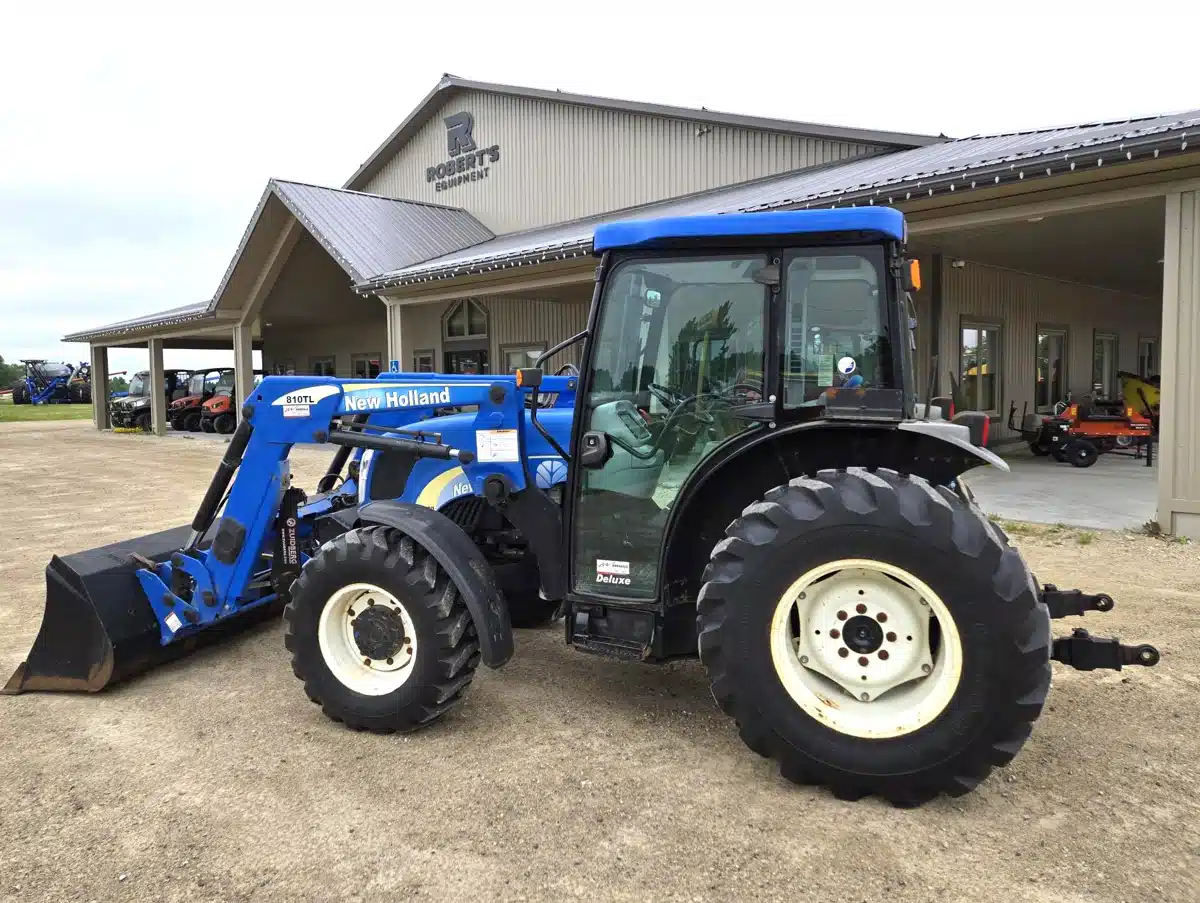 Gallery image 1 for Used 2010 New Holland T4030 Tractor