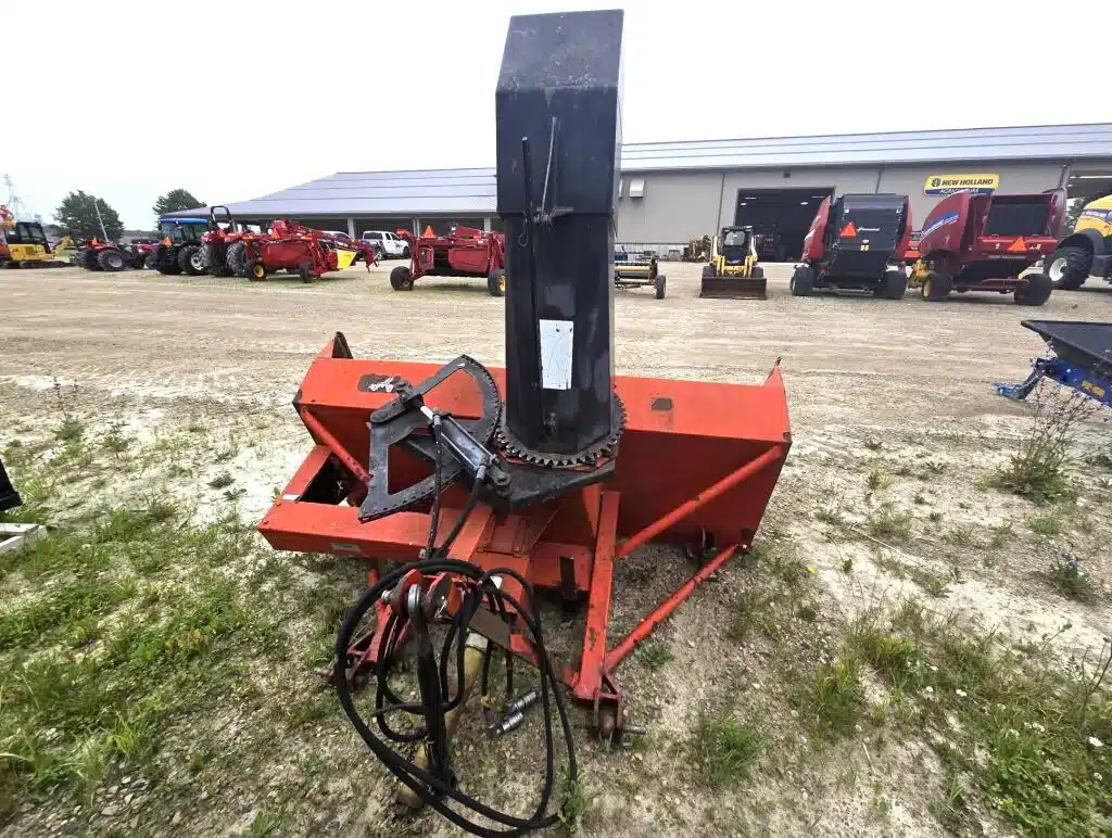 Gallery image 1 for Used Pronovost PUMA-84 Snow Blower