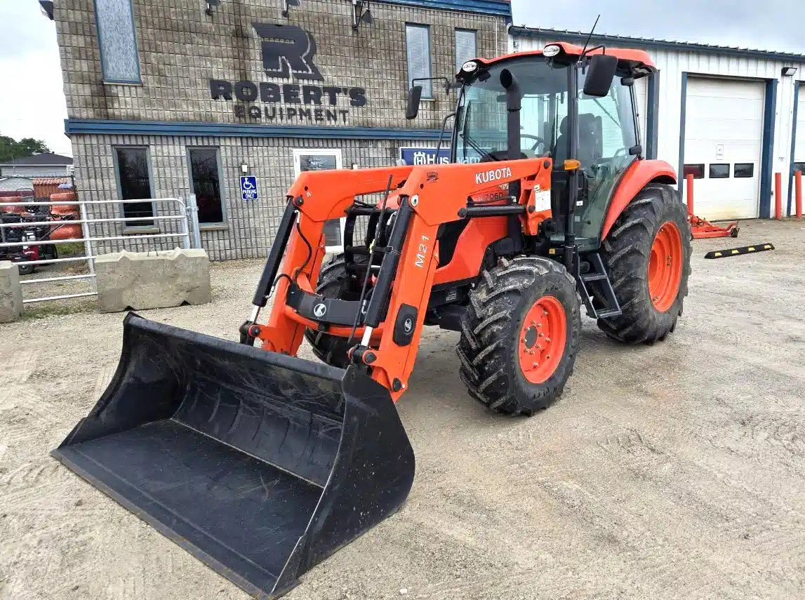 Gallery image 1 for Used 2020 Kubota M7060HDCC12 Tractor Loader