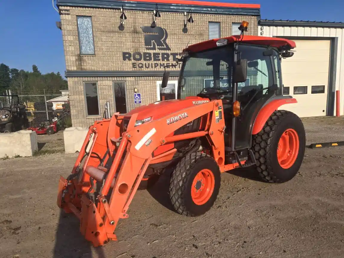 Gallery image 2 for Used 2022 Kubota L4760 Tractor Loader
