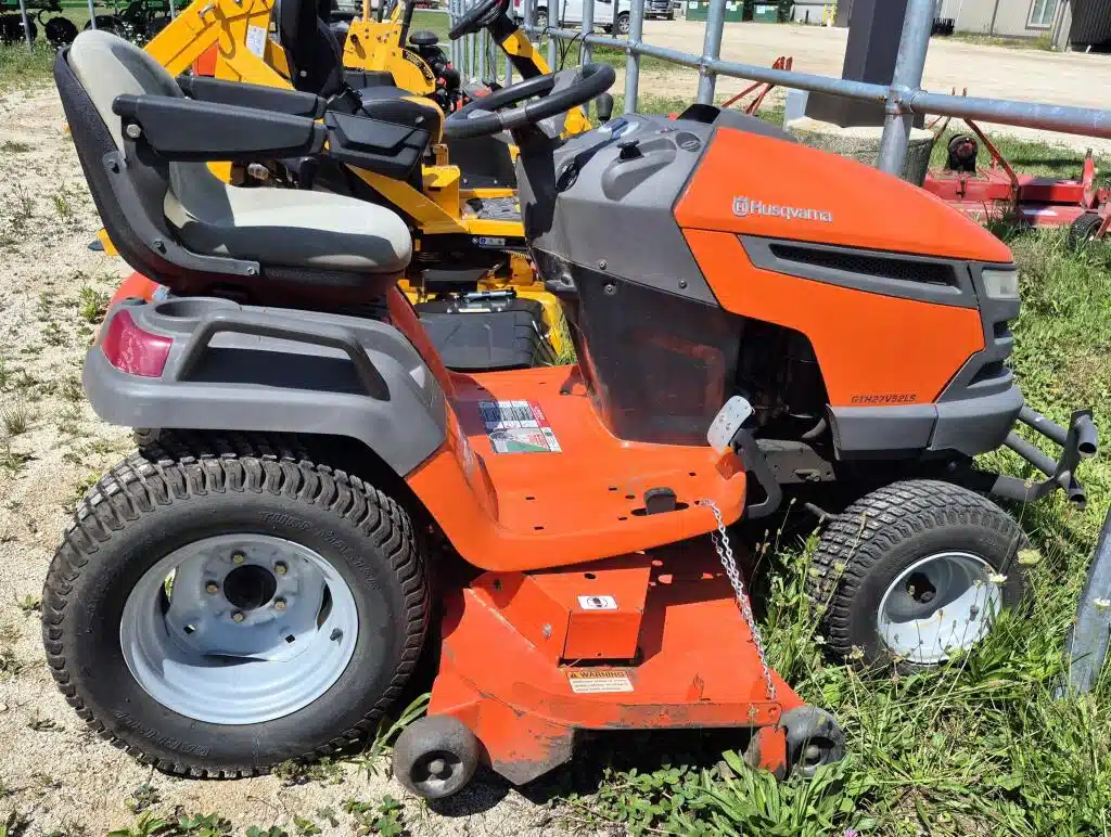 Gallery image 2 for Used 2010 Husqvarna GTH27V52LS Lawn Tractor