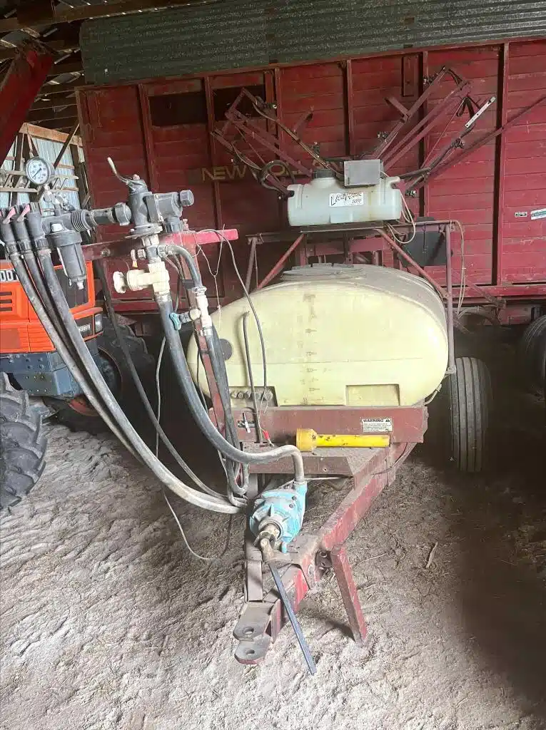 Gallery image 1 for Used Hardi TR300 Sprayer - Pull Type