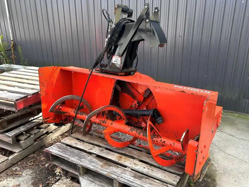 Gallery image 1 for Used 2023 Kubota L4469 Snow Blower