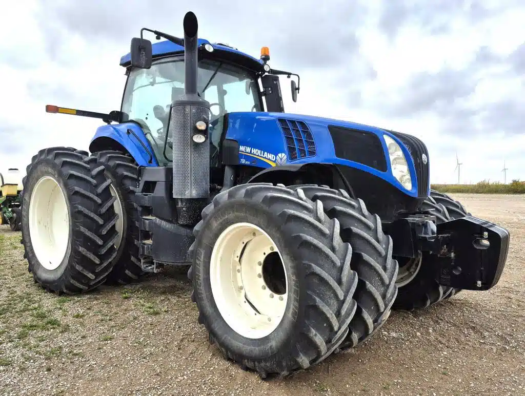 Gallery image 2 for Used New Holland T8.320 Tractor