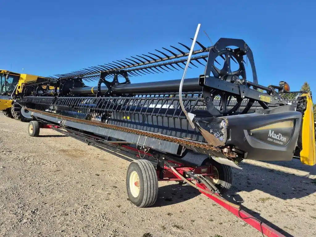 Gallery image 2 for 2017 MacDon FD75 Header - Flex Draper