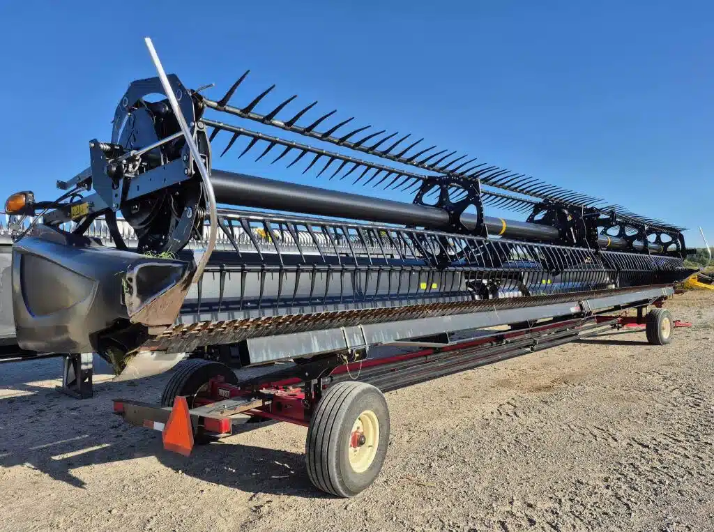 Gallery image 1 for 2017 MacDon FD75 Header - Flex Draper