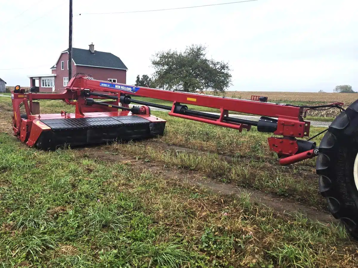 Gallery image 2 for Used 2022 New Holland 313 Disc Mower Conditioner