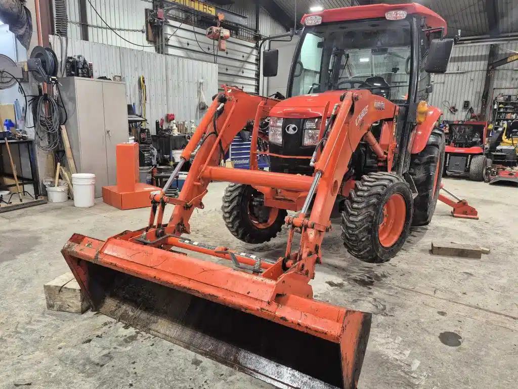 Gallery image 2 for Used 2019 Kubota L3560HST Tractor