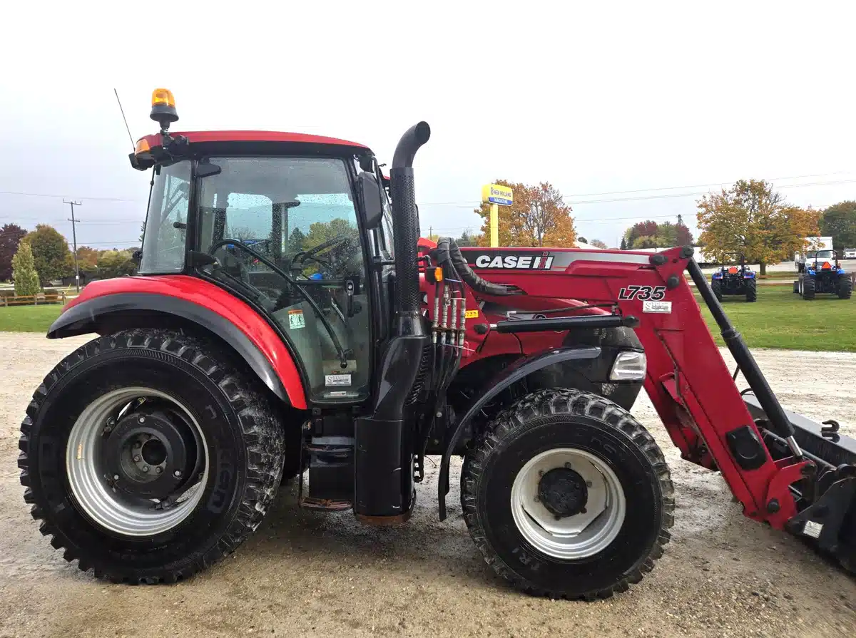 Gallery image 2 for Used 2017 Case IH FARMALL 90C Tractor