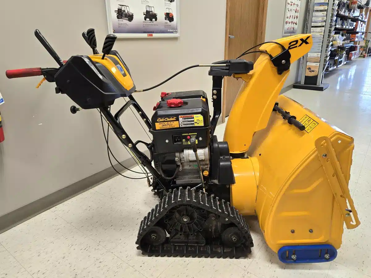 Gallery image 2 for Used 2018 Cub Cadet 2X28 HDT Snow Blower