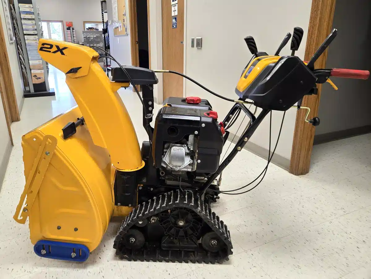 Gallery image 1 for Used 2018 Cub Cadet 2X28 HDT Snow Blower