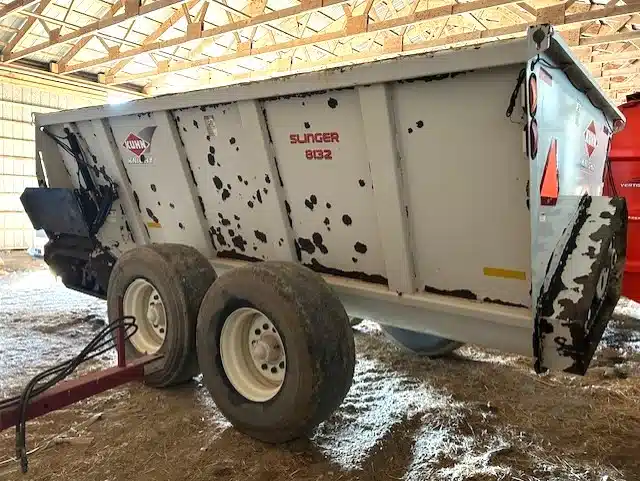 Gallery image 2 for Used 2009 Kuhn Knight 8132 Manure Spreader