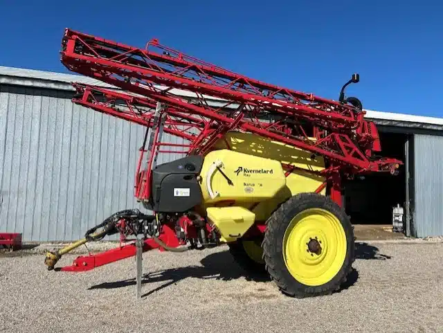 Used 2014 Kverneland IKARUS S38 Sprayer - Pull Type