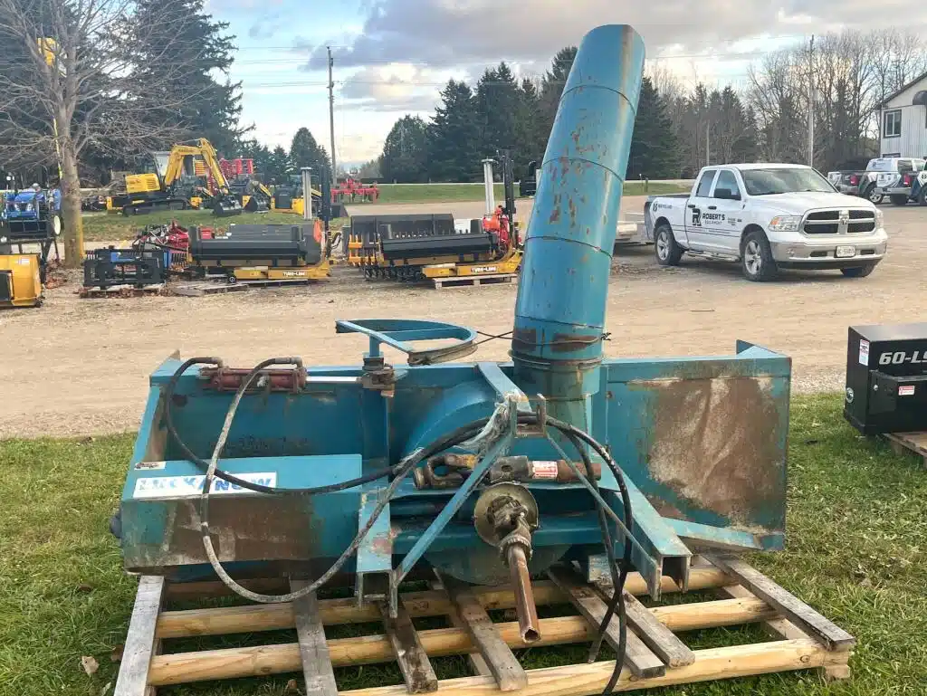 Gallery image 2 for Used 2009 Lucknow S100 Snow Blower