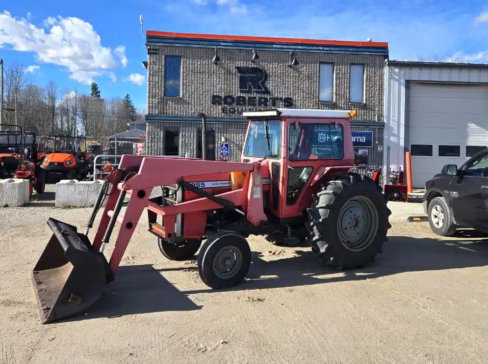 Gallery image 2 for 1976 Massey Ferguson 255 Tractor Loader