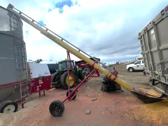 Gallery image 2 for Used 2013 Westfield WR 100-31 Grain Auger