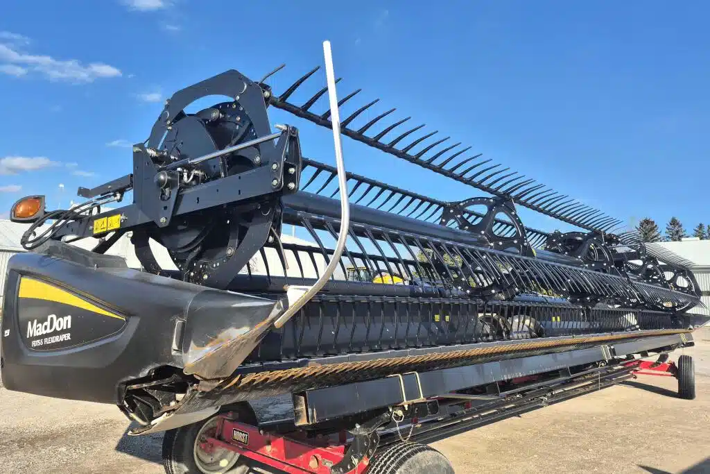 Gallery image 2 for 2017 MacDon FD75 Header - Flex Draper