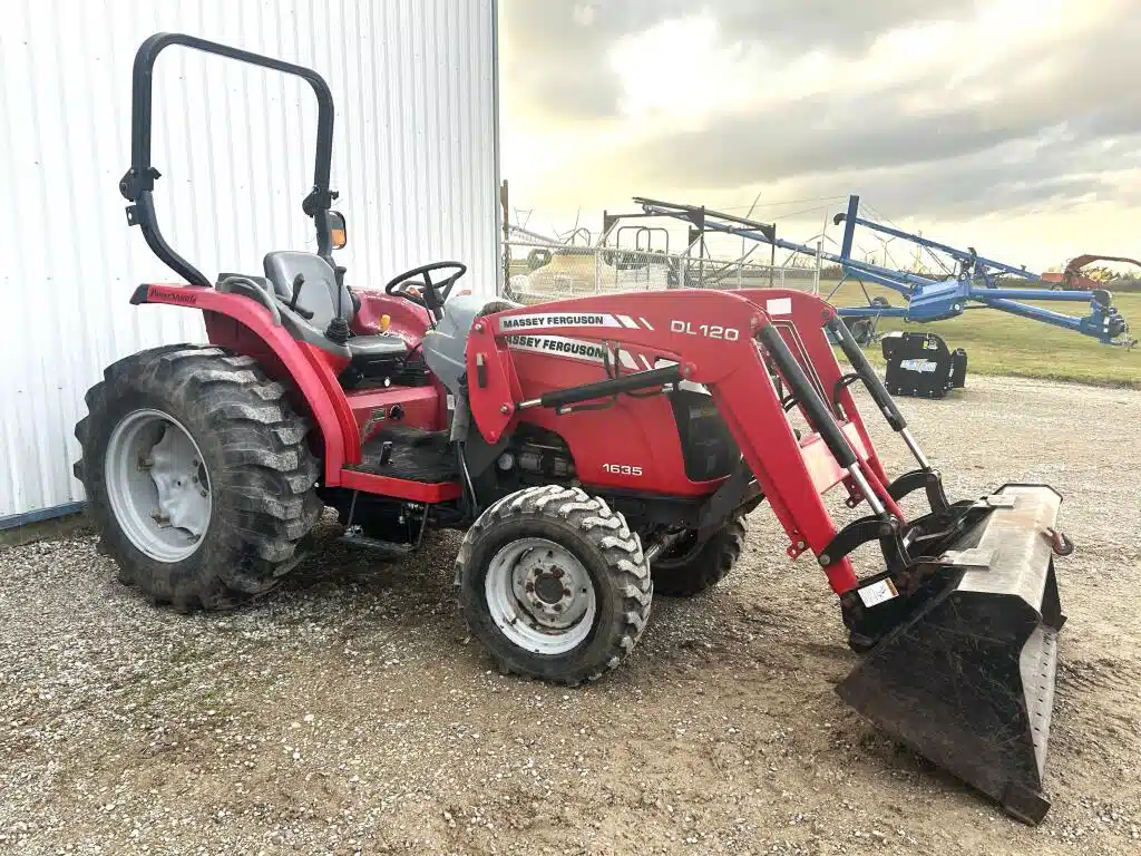 Used 2011 Massey Ferguson 1635 Tractor Loader