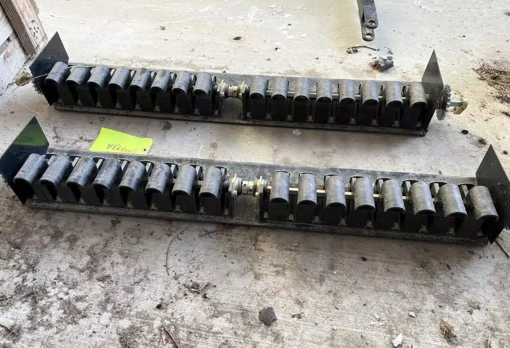 Gallery image 1 for New Holland P2185 Fine Metering Rolls Planter